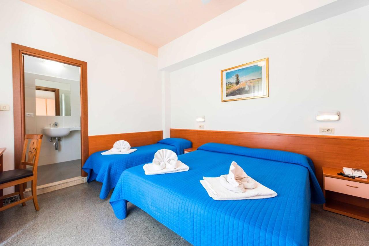 Hotel Pacific Rimini Esterno foto