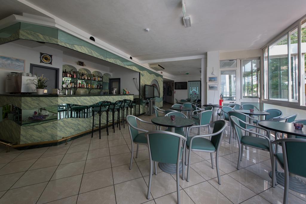 Hotel Pacific Rimini Esterno foto