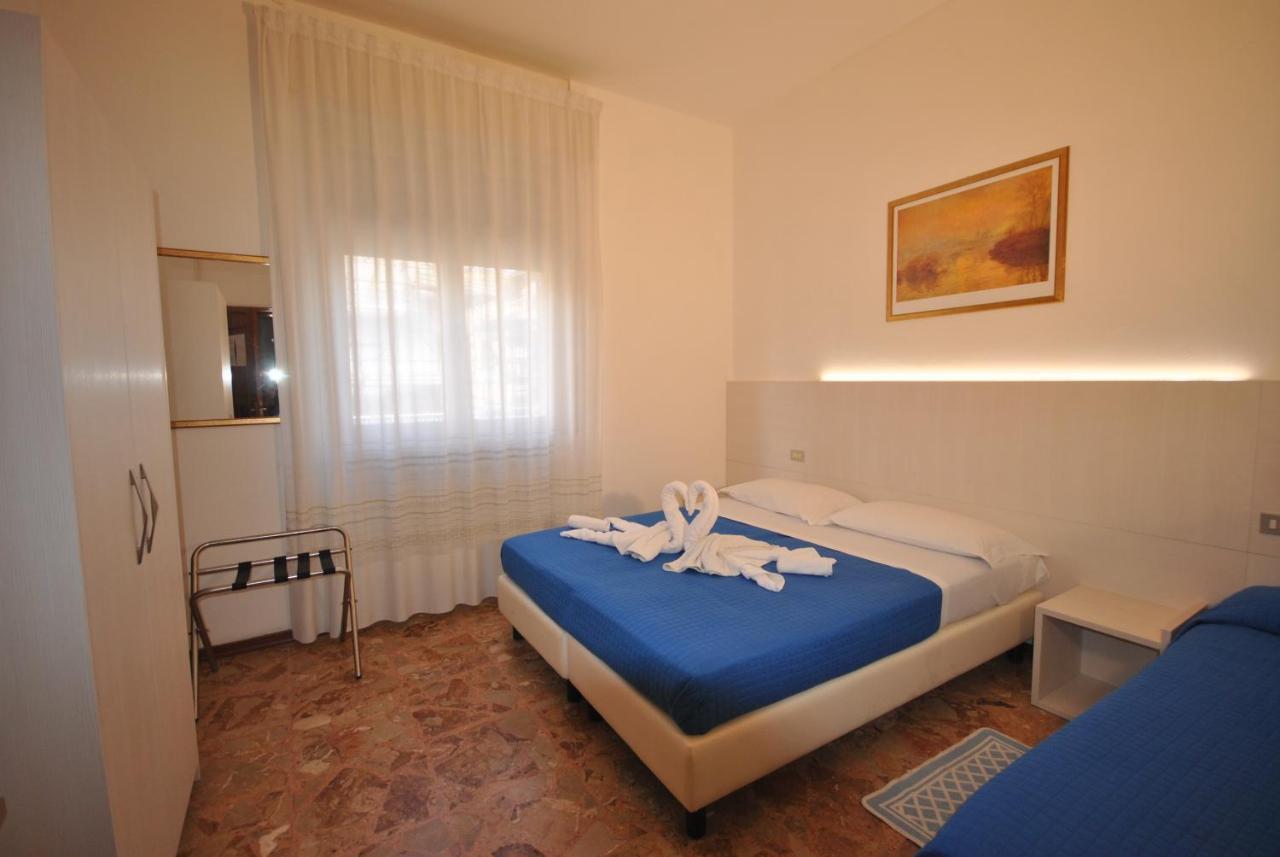 Hotel Pacific Rimini Esterno foto